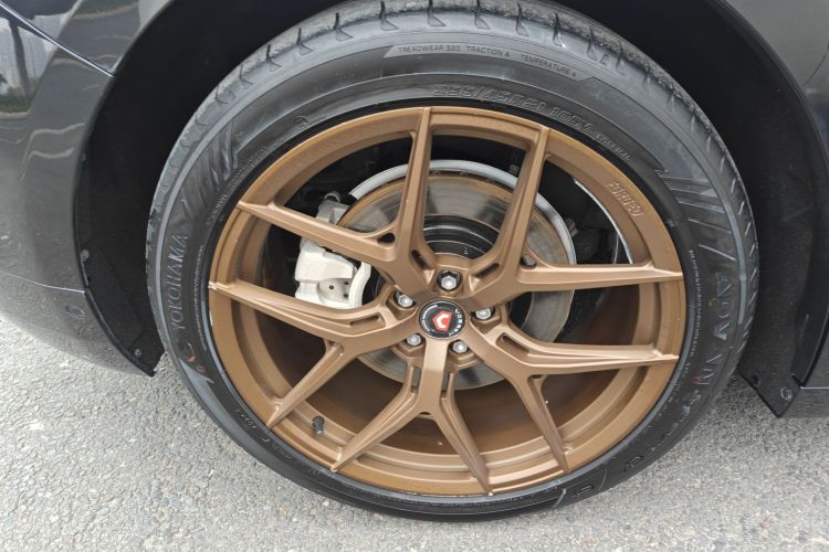 极氪001 2022款 长续航双电机 WE版车身外观6008