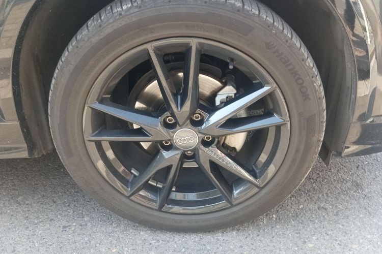 奥迪Q2L 2020款 35 TFSI 时尚动感型车身外观10