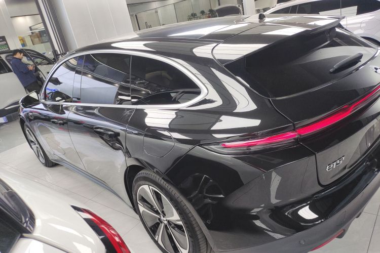 蔚来ET5T 2024款 100kWh Touring车身外观4