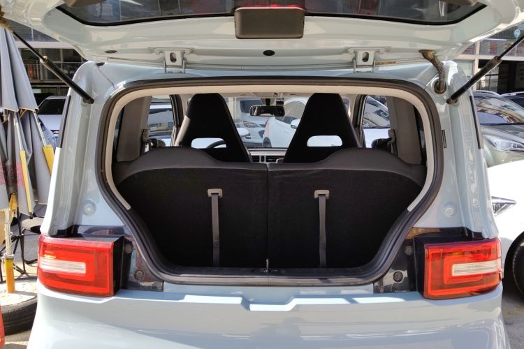 五菱汽车 宏光MINIEV 2020款 自在款 磷酸铁锂机舱底盘23