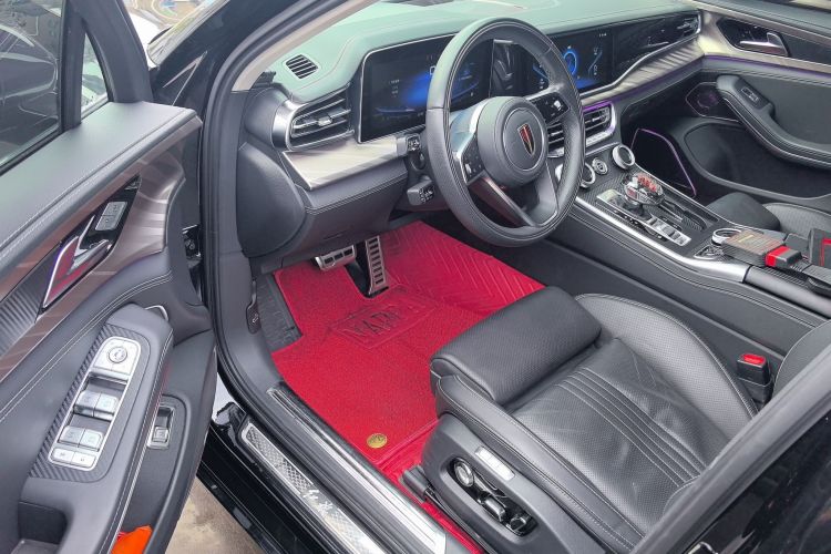 红旗H9 2022款 2.0T 智联旗享版中控内饰20