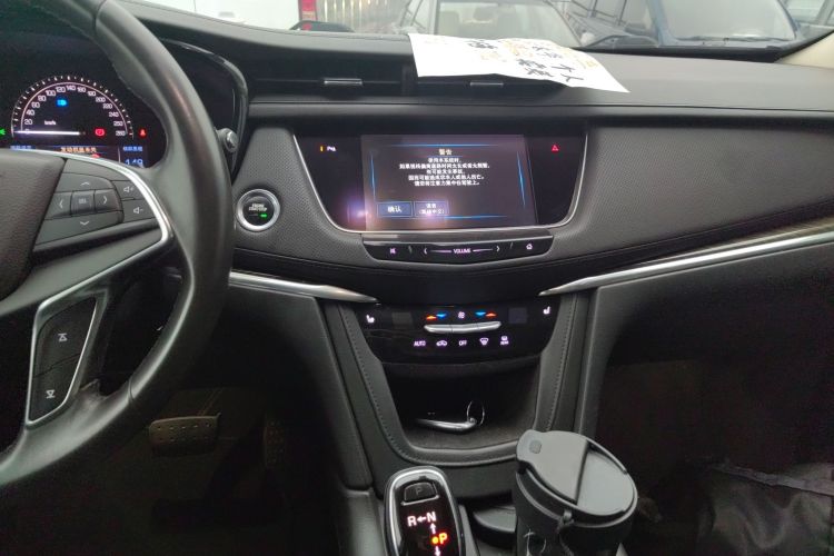 凯迪拉克XT5 2016款 25T 豪华型中控内饰16