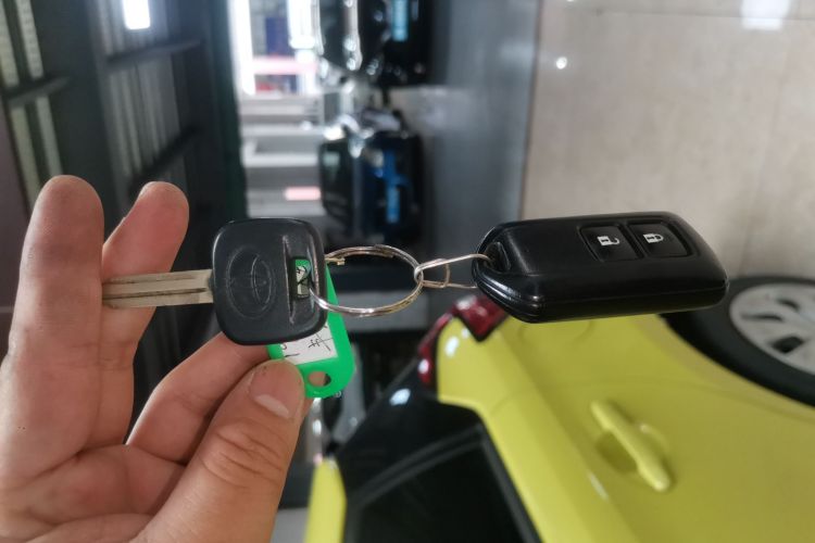 丰田 YARiS L 致炫 2019款 1.5E CVT魅动版 国VI中控内饰11