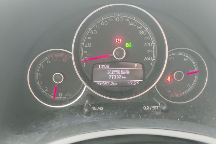 大众 甲壳虫 2019款 180TSI 珍藏版中控内饰14