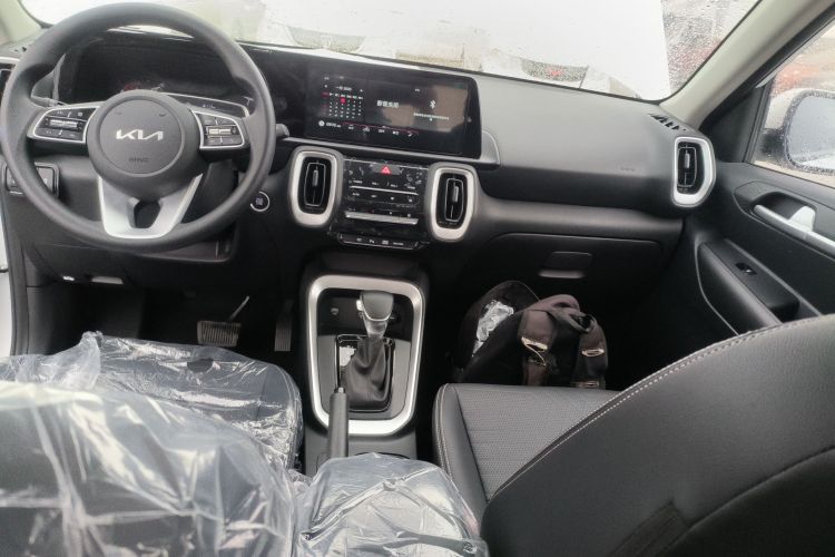 起亚 索奈 2024款 1.5L 舒适版局部细节18