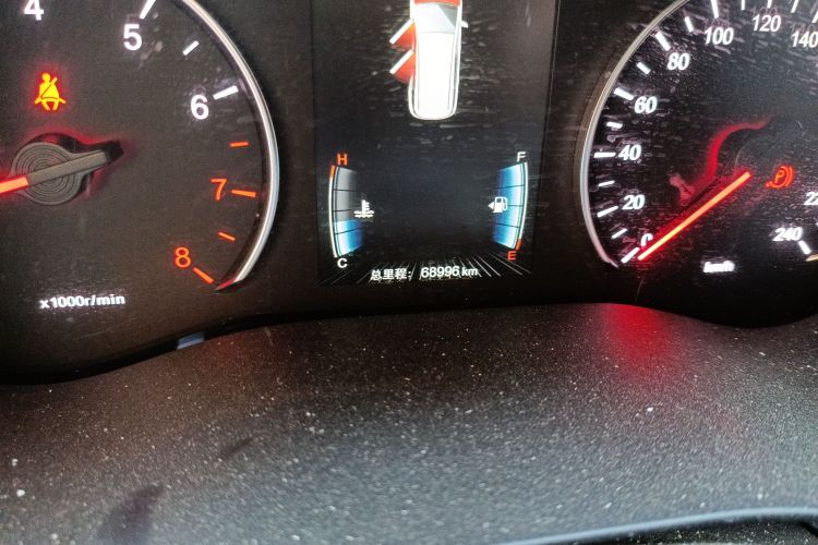 比亚迪 宋MAX 2018款 1.5T 自动智联豪华型 6座中控内饰15