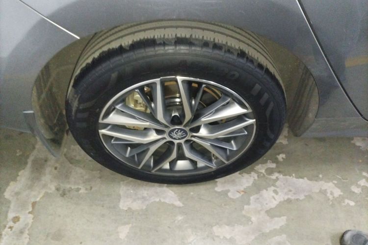 比亚迪 秦PLUS 2021款 DM-i 120KM 旗舰型车身外观6008