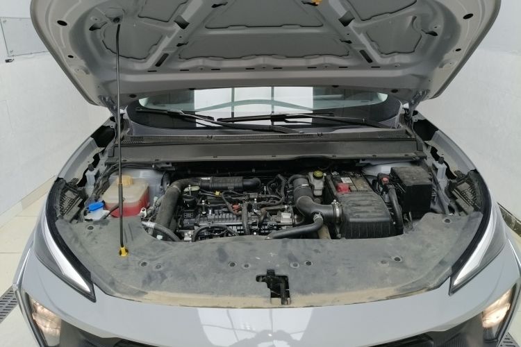 东风风行 风行T5 EVO 2024款 狂飚版 1.5TD DCT铂金款机舱底盘24