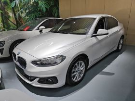 宝马1系 2018款 118i 时尚型