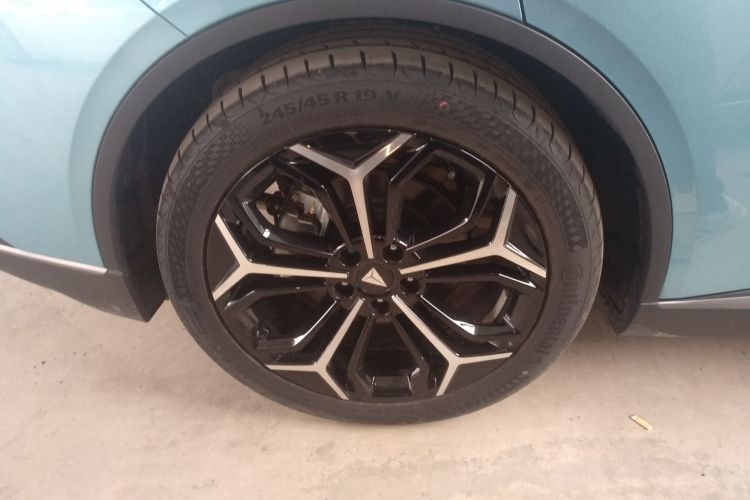 深蓝汽车 深蓝L07 2024款 230Max乾崑智驾ADS SE增程版车身外观6003