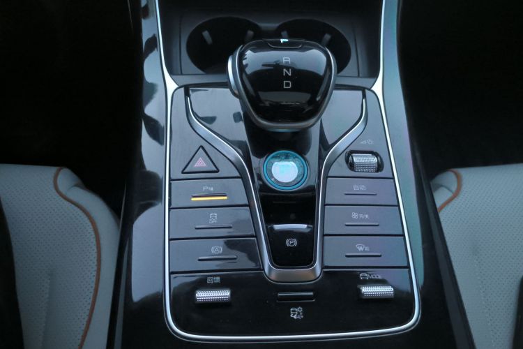 比亚迪 秦PLUS 2023款 冠军版 EV 420KM超越型中控内饰18