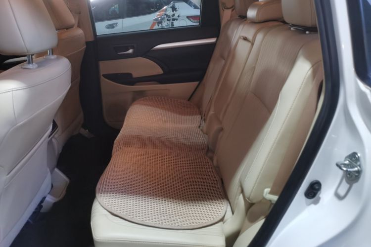 丰田 汉兰达 2021款 2.0T 两驱精英版 7座中控内饰21