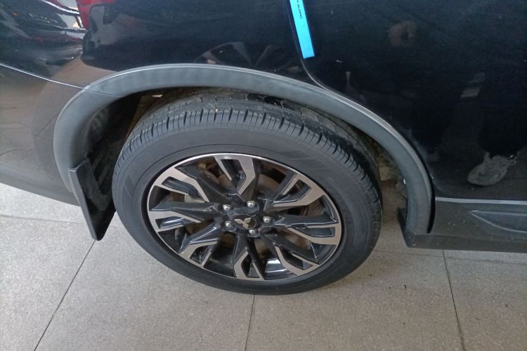 三菱 欧蓝德 2020款 2.0L 两驱畅享版 5座车身外观6008