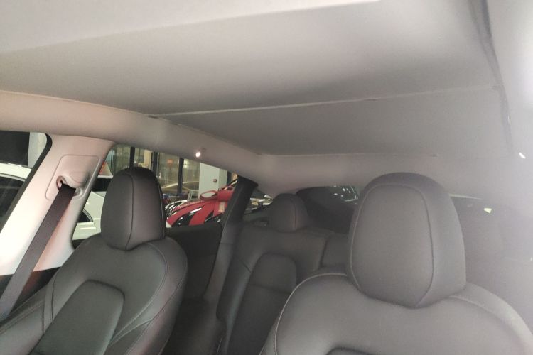 特斯拉 Model Y 2023款 后轮驱动版中控内饰22