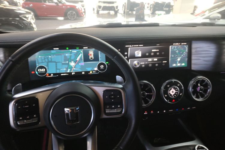 坦克300 2023款 越野版 2.0T 征服者中控内饰12