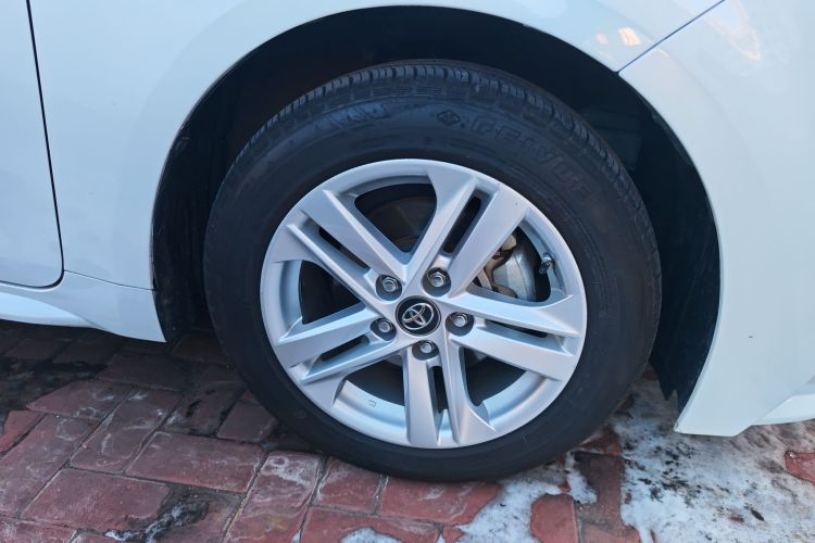 丰田 雷凌 2021款 双擎 1.8H E-CVT豪华版车身外观10