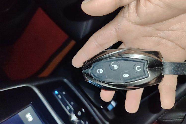 比亚迪 宋MAX 2017款 1.5T 自动智联精英型 7座中控内饰7001