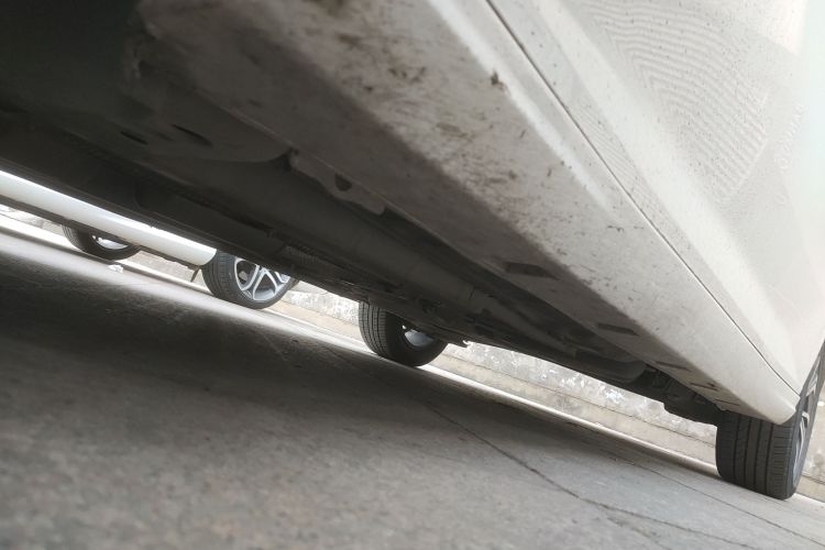 东风风神 奕炫 2021款 230T 自动追风版局部细节9004