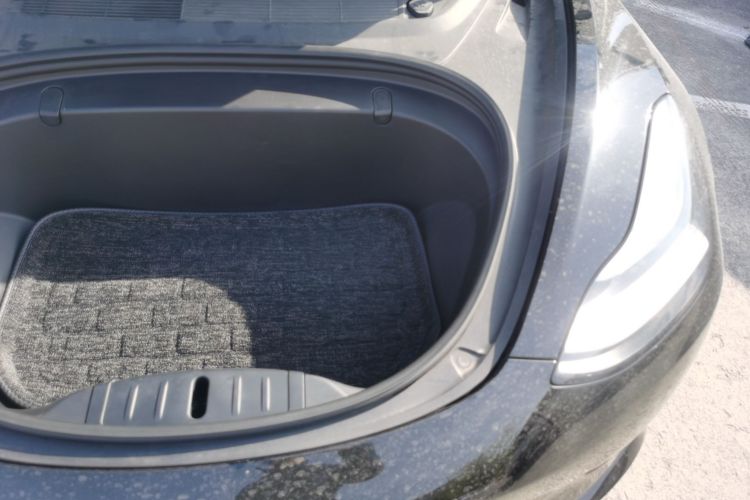 特斯拉 Model 3 2020款 改款 标准续航后驱升级版局部细节9007