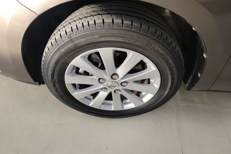 别克GL8 2017款 25S 舒适型 国V车身外观6003