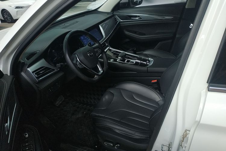 长安CS85 COUPE 2019款 2.0T 自动动版 国V中控内饰19