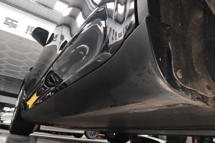 特斯拉 Model Y 2022款 长续航全轮驱动版局部细节9002