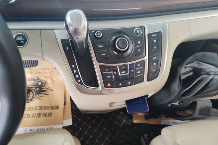 别克GL8 2018款 28T 豪华型 国VI中控内饰18