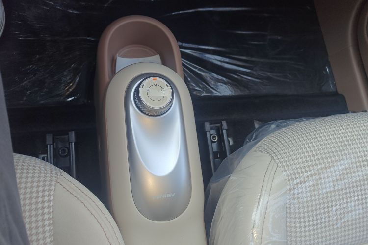 五菱汽车 宏光MINIEV 2025款 四门版 进阶款局部细节18