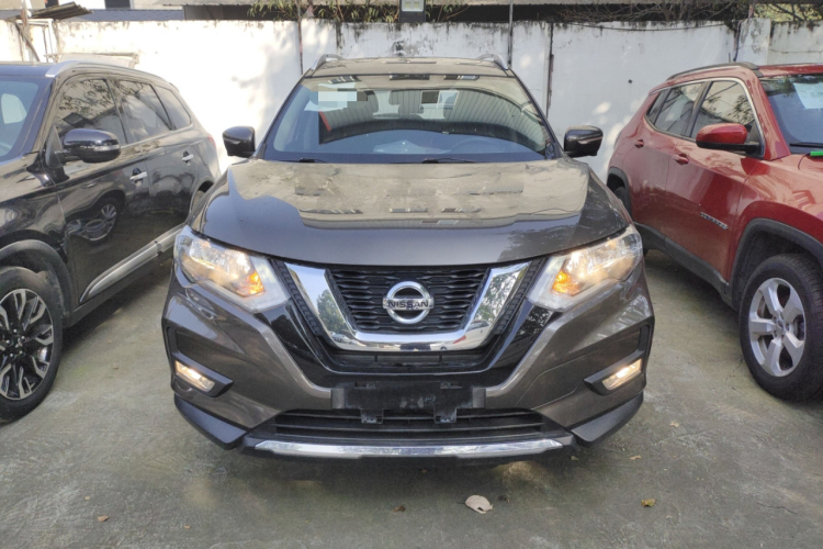 日产 奇骏 2017款 2.0L CVT舒适版 2WD车身外观6001