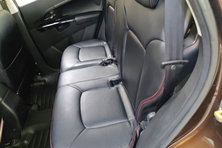 陆风X5 2013款 2.0T 手动创享版中控内饰7004