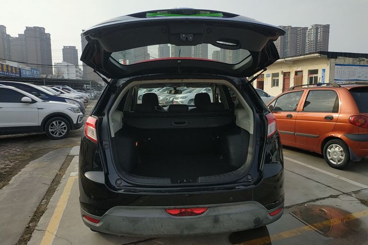 广汽传祺 传祺GS5 2014款 2.0L 自动两驱超享版机舱底盘23