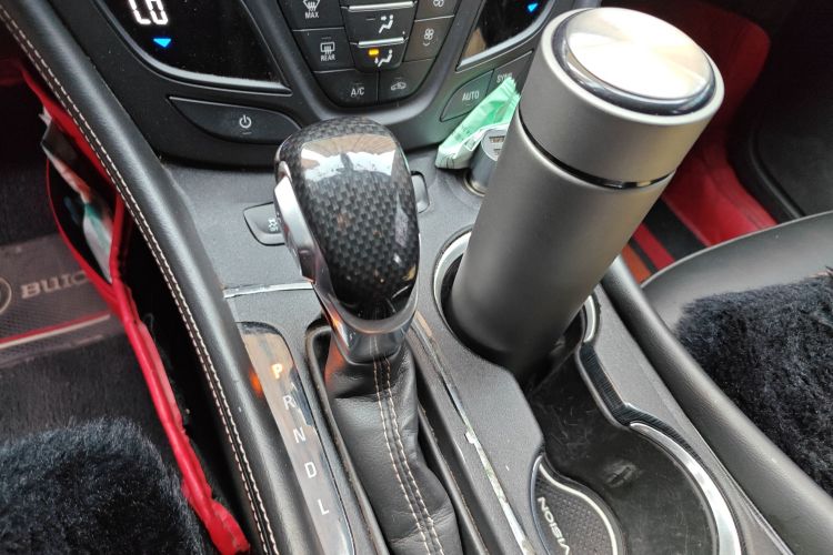 别克 昂科威 2016款 20T 两驱领先型中控内饰18