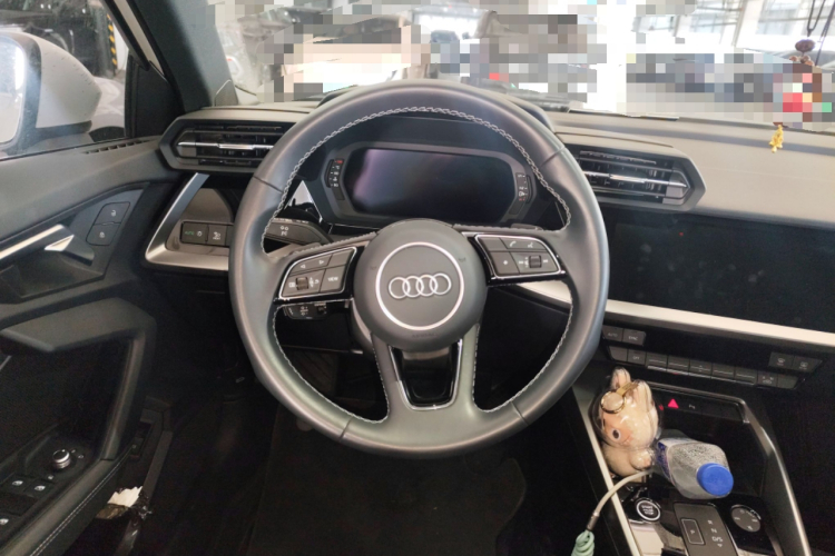 奥迪A3 2023款 改款 Sportback 35 TFSI 时尚运动型中控内饰13