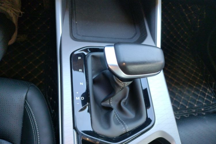 吉利汽车 帝豪 2023款 第4代冠军版 1.5L CVT豪华型局部细节18