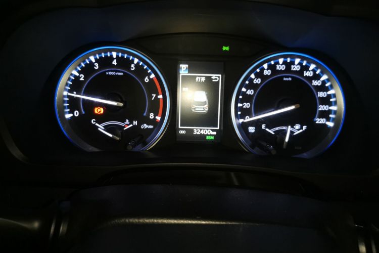 丰田 汉兰达 2018款 2.0T 四驱至尊版 7座 国VI中控内饰14