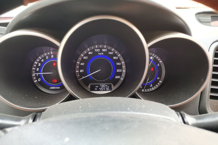 长安 逸动 2015款 1.6L 手动豪华型 国V中控内饰14