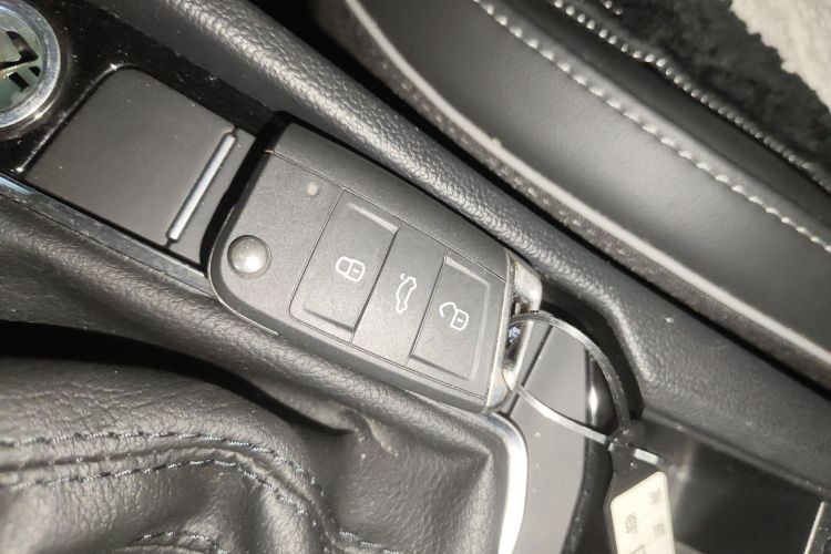 大众 速腾 2023款 300TSI DSG超越版中控内饰11