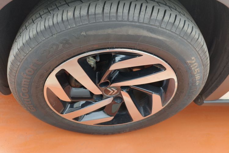 雪铁龙C3-XR 2015款 1.6L 自动先锋型车身外观6007