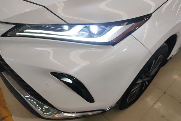 丰田 威飒 2023款 2.0L CVT两驱尊贵版局部细节36