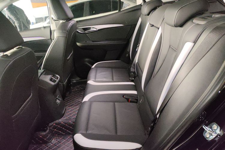 别克 2024款 昂科威S  25T 炫黑风尚版中控内饰7004