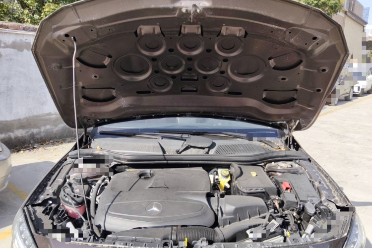 奔驰GLA 2015款 GLA 220 4MATIC 时尚型机舱底盘24