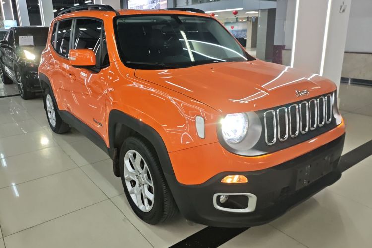 Jeep 自由侠 2017款 180T 自动高能版车身外观3