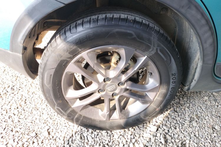 吉利汽车 远景X3 2020款 1.5L CVT尊贵型车身外观6002