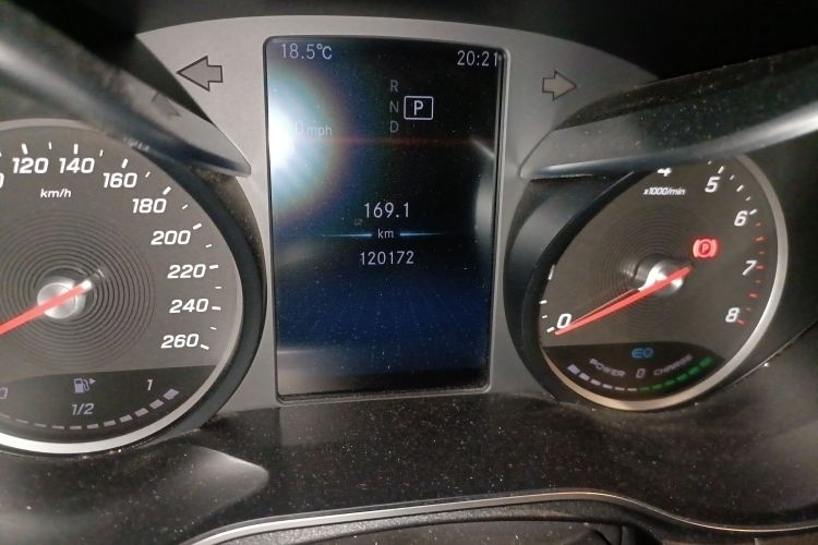 奔驰C级 2019款 C 260 L 运动版中控内饰15