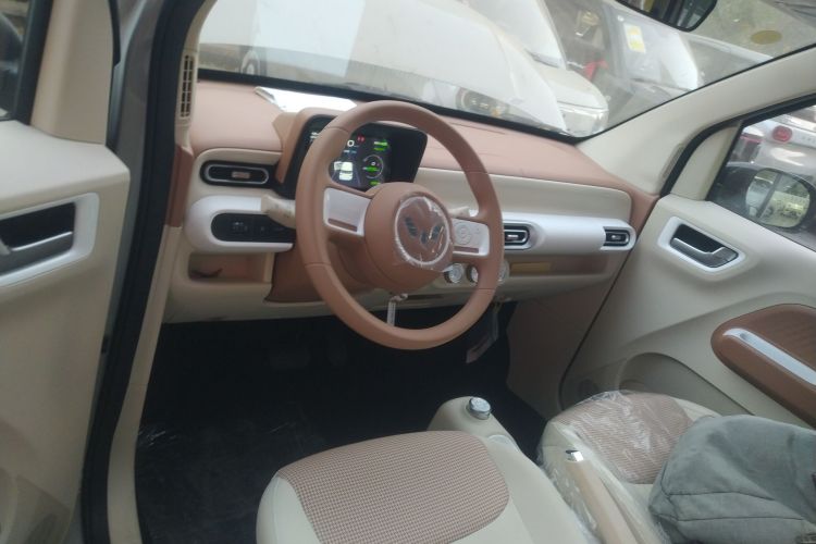 五菱汽车 宏光MINIEV 2024款 第三代 215km 青春版中控内饰12