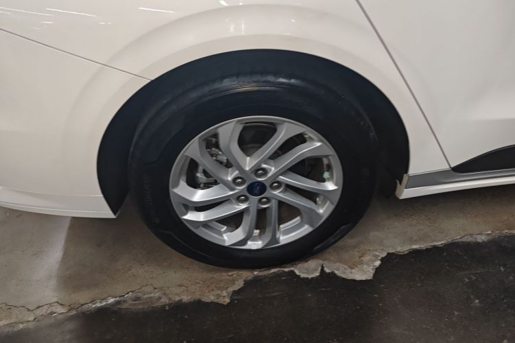 福特 蒙迪欧 2023款 EcoBoost 180 舒雅型车身外观6008