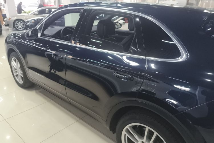 保时捷 2018款 Cayenne 3.0T车身外观4