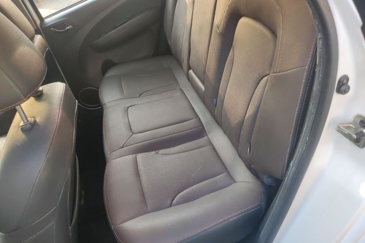 东风风行 景逸X3 2017款 1.6L CVT豪华型中控内饰7004