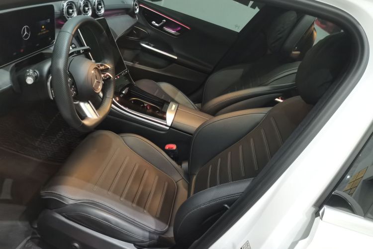 奔驰C级 2024款 C 260 L 运动版局部细节19