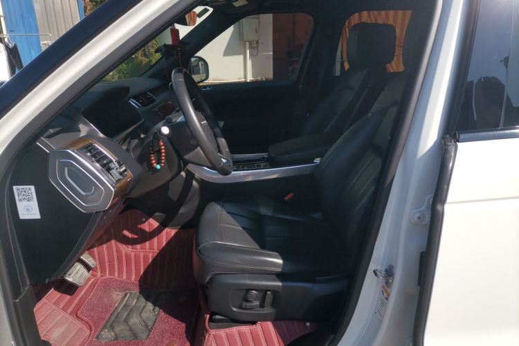 路虎 揽胜运动版新能源 2019款  P400e SE中控内饰19